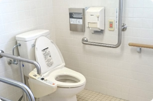 障害者用トイレの写真